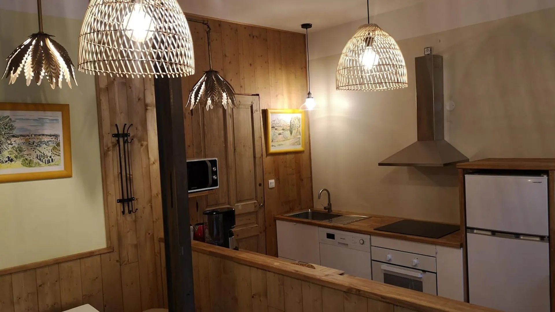 Location Pour Professionnel En Deplacement Thorrenc Apartment