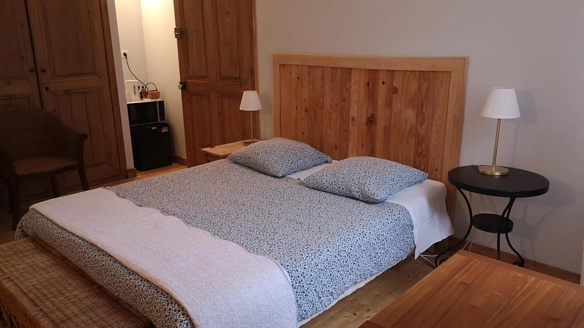 Apartment Location Pour Professionnel En Deplacement Thorrenc